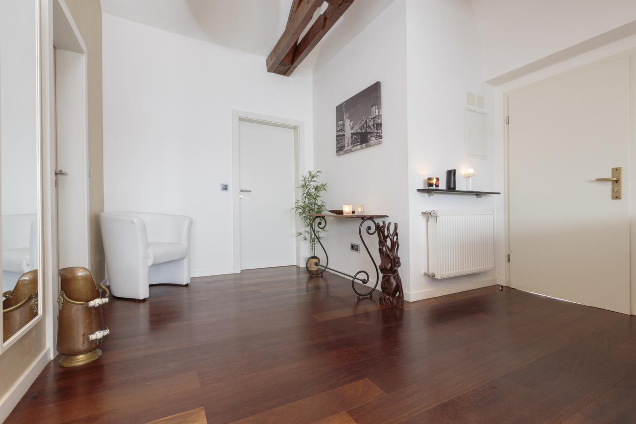 The Queen Luxury Apartments - Villa Giada Люксембург Екстериор снимка
