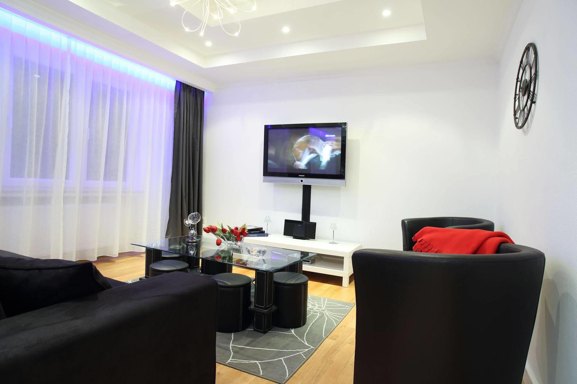 The Queen Luxury Apartments - Villa Giada Люксембург Екстериор снимка